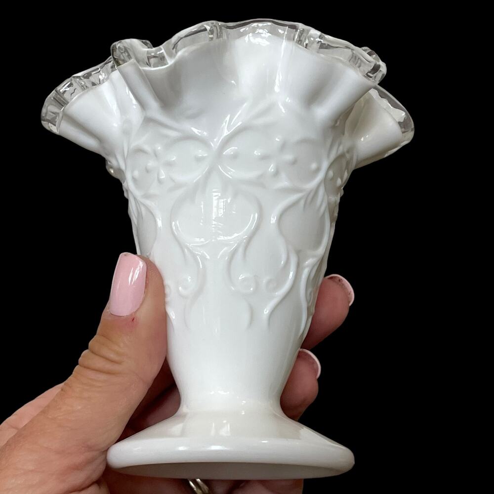 Fenton Silver Crest Spanish Lace Milk Glass Bud Vase Ruffled Rim White Vintage